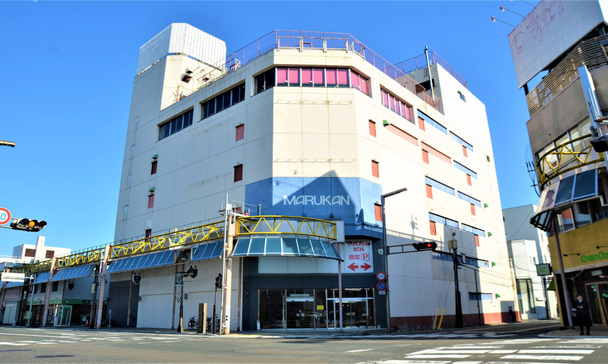 マルカンビル